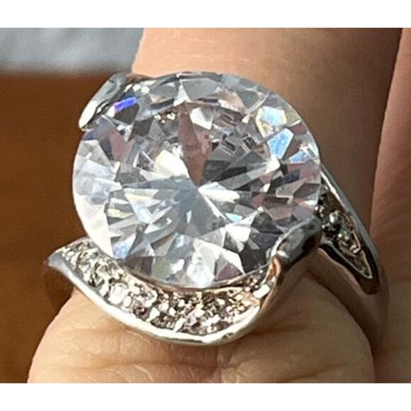 Statement Ring Large Round Cut CZ Silver Tone Swirl Size 8 Bling Glam - Picture 2 of 8